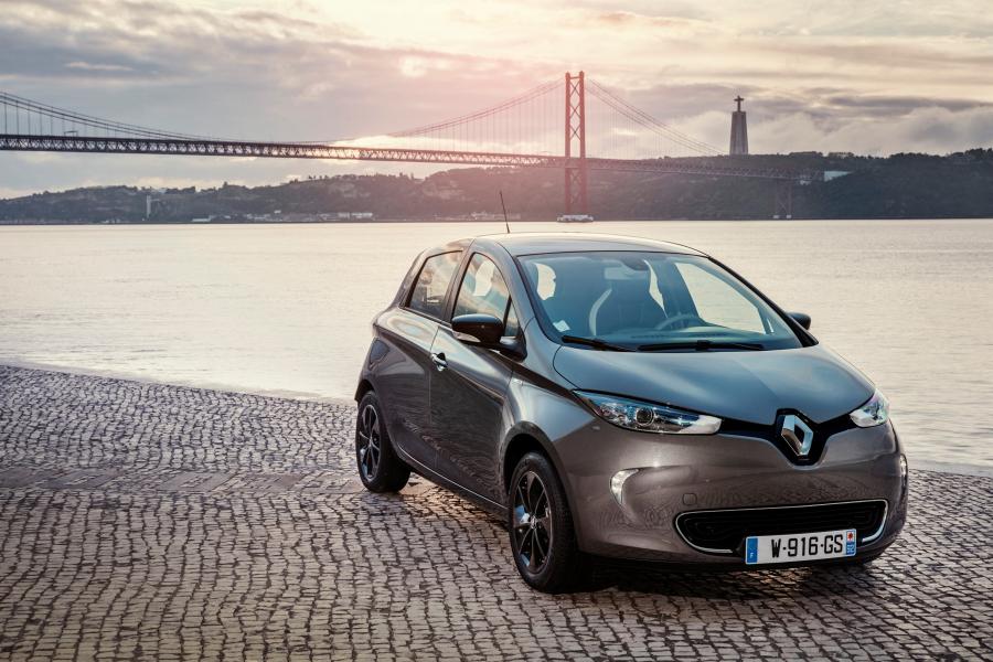  Renault Zoe Edition One 2016 года  (фото 4 из 30)